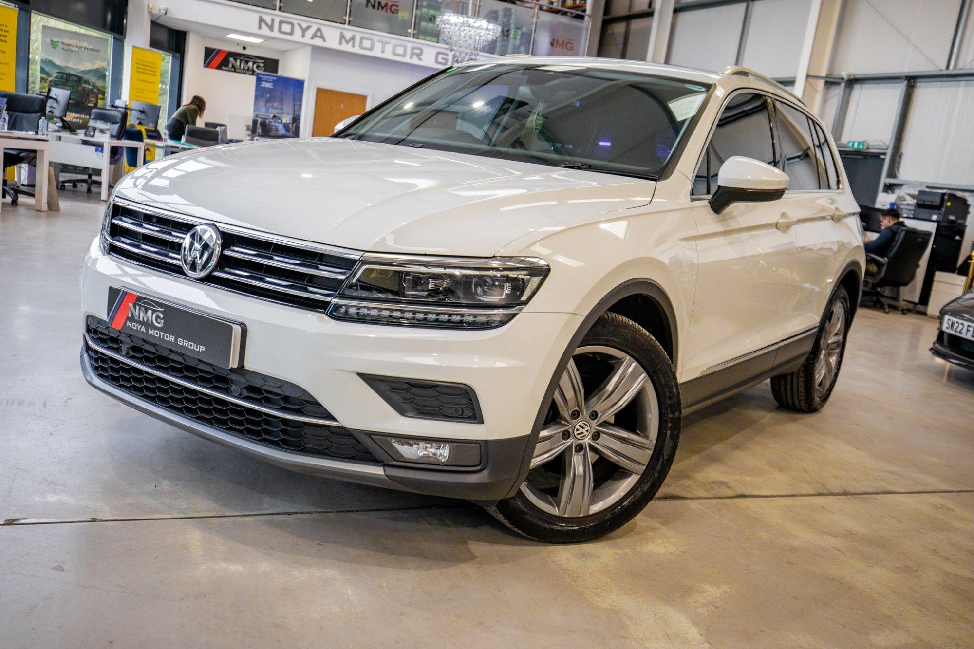 Volkswagen Tiguan view 6