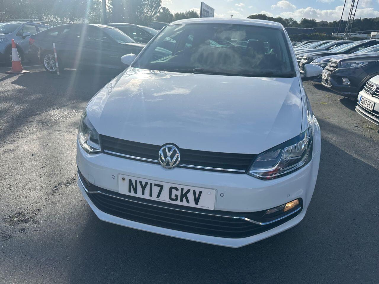 Volkswagen Polo view 11