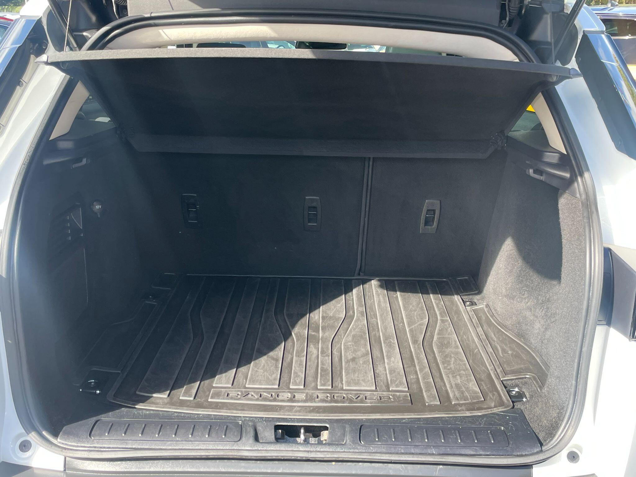 Land Rover Range Rover Evoque view 22