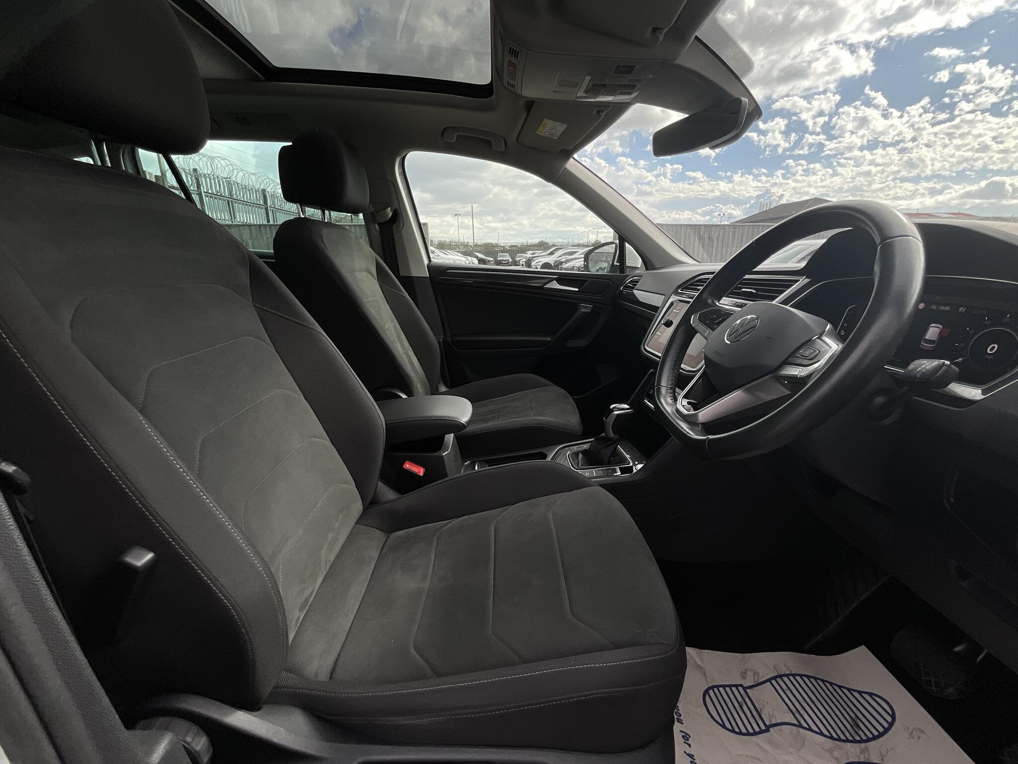 Volkswagen Tiguan view 9