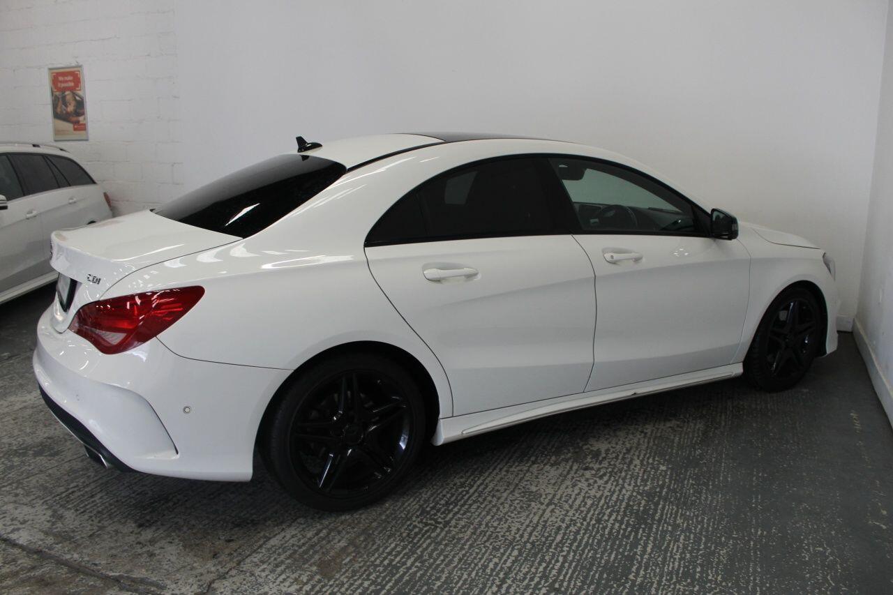 Mercedes-Benz Cla view 11
