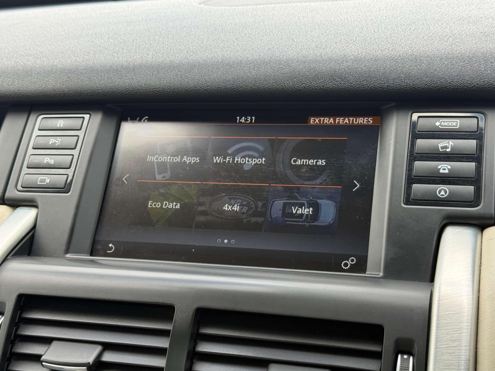 Land Rover Discovery Sport view 59
