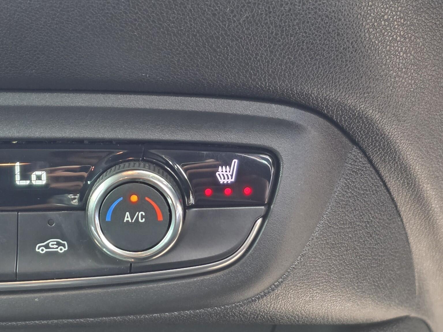 Vauxhall Crossland X view 21