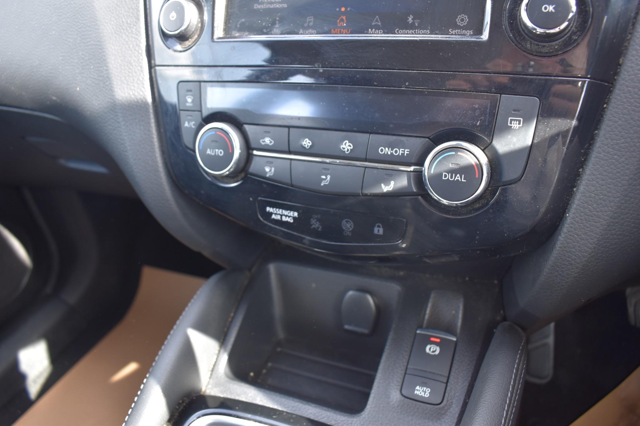 Qashqai - 1.3 DIG-T Acenta Premium Euro 6 (s/s) 5dr - Image 23