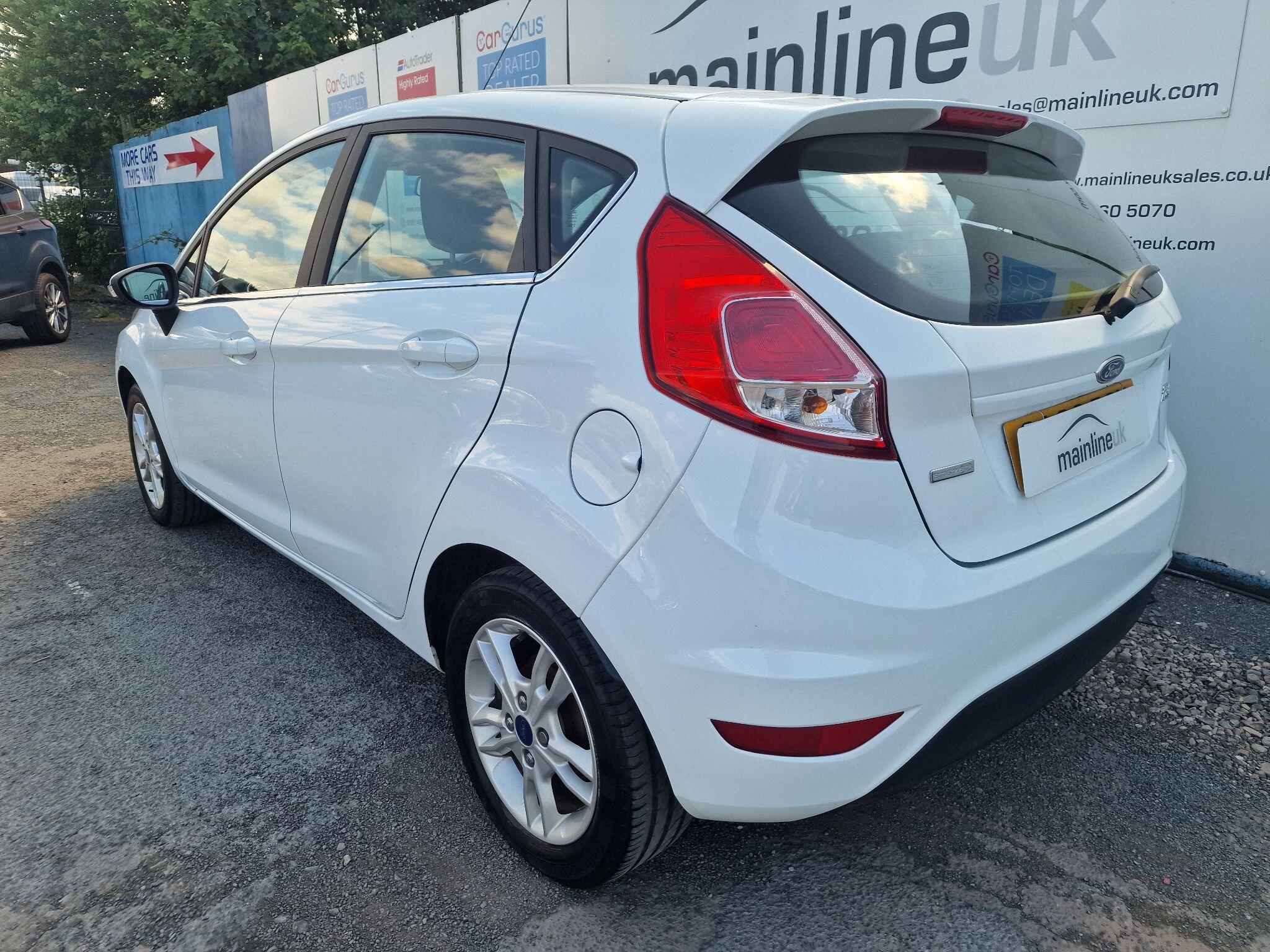 Ford Fiesta view 13