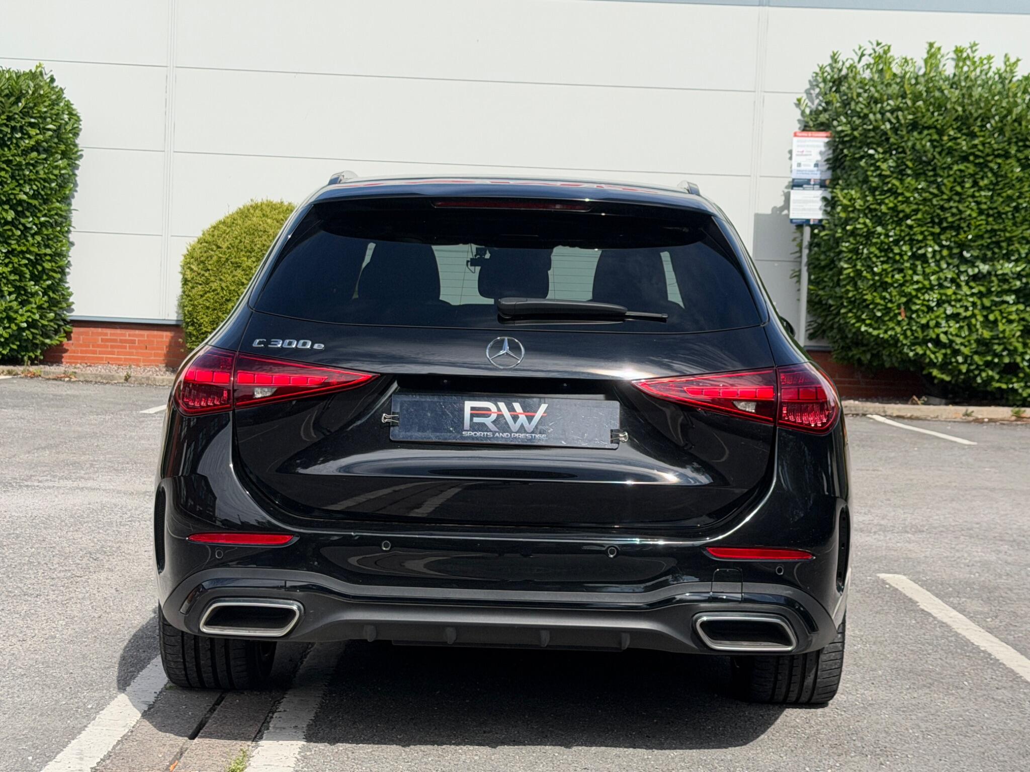 Mercedes-Benz C Class view 24