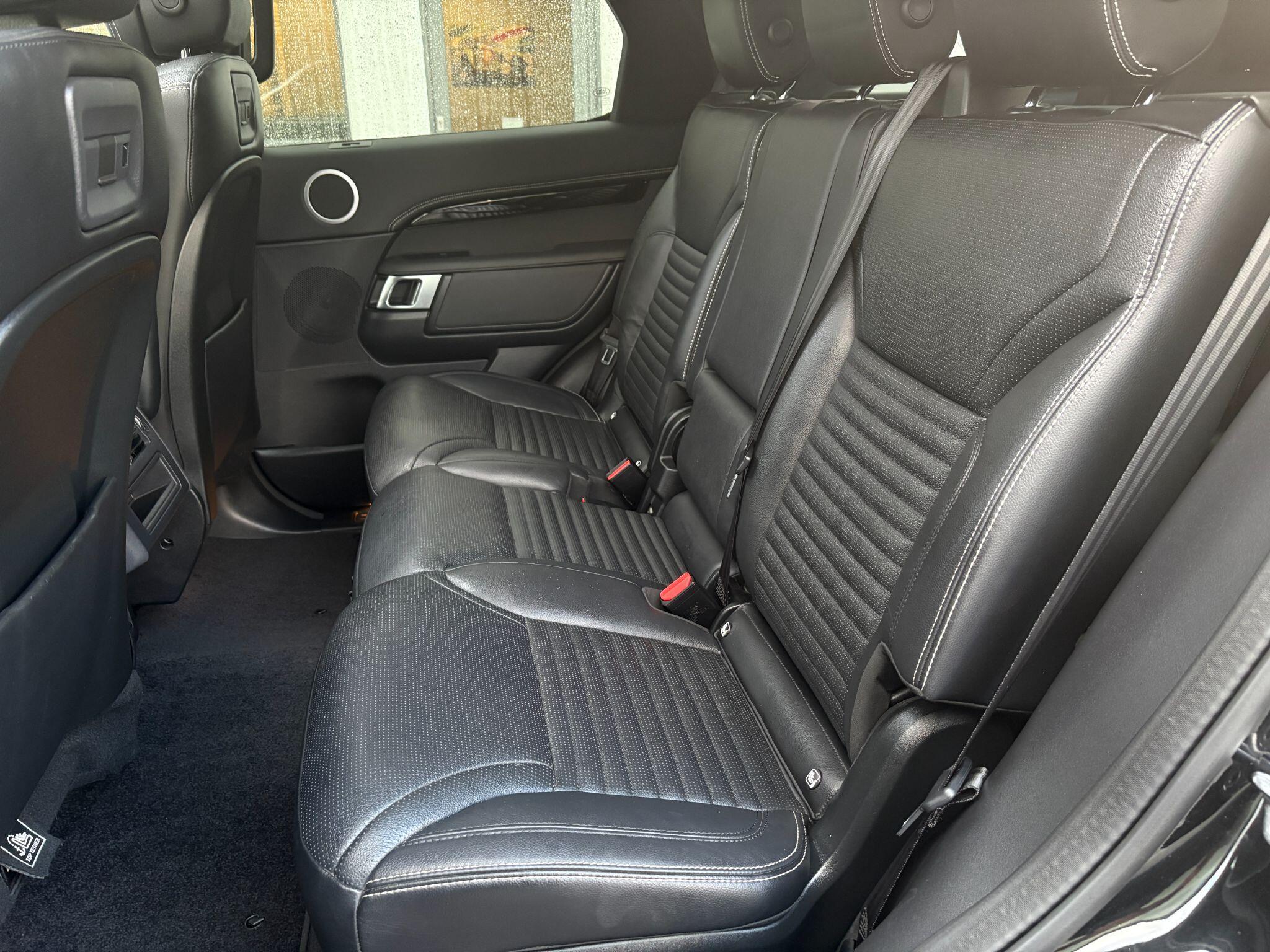 Land Rover Discovery 3 view 11