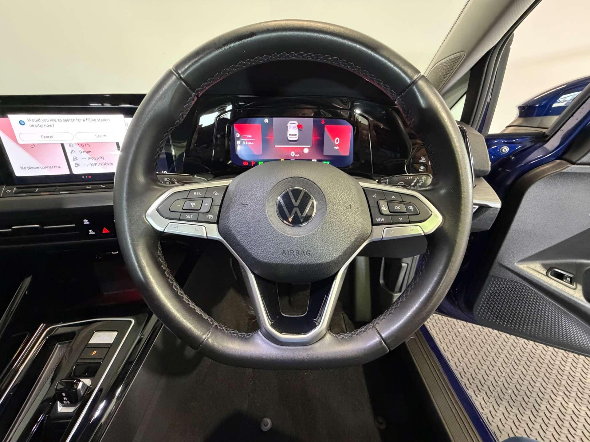 Volkswagen Golf view 28