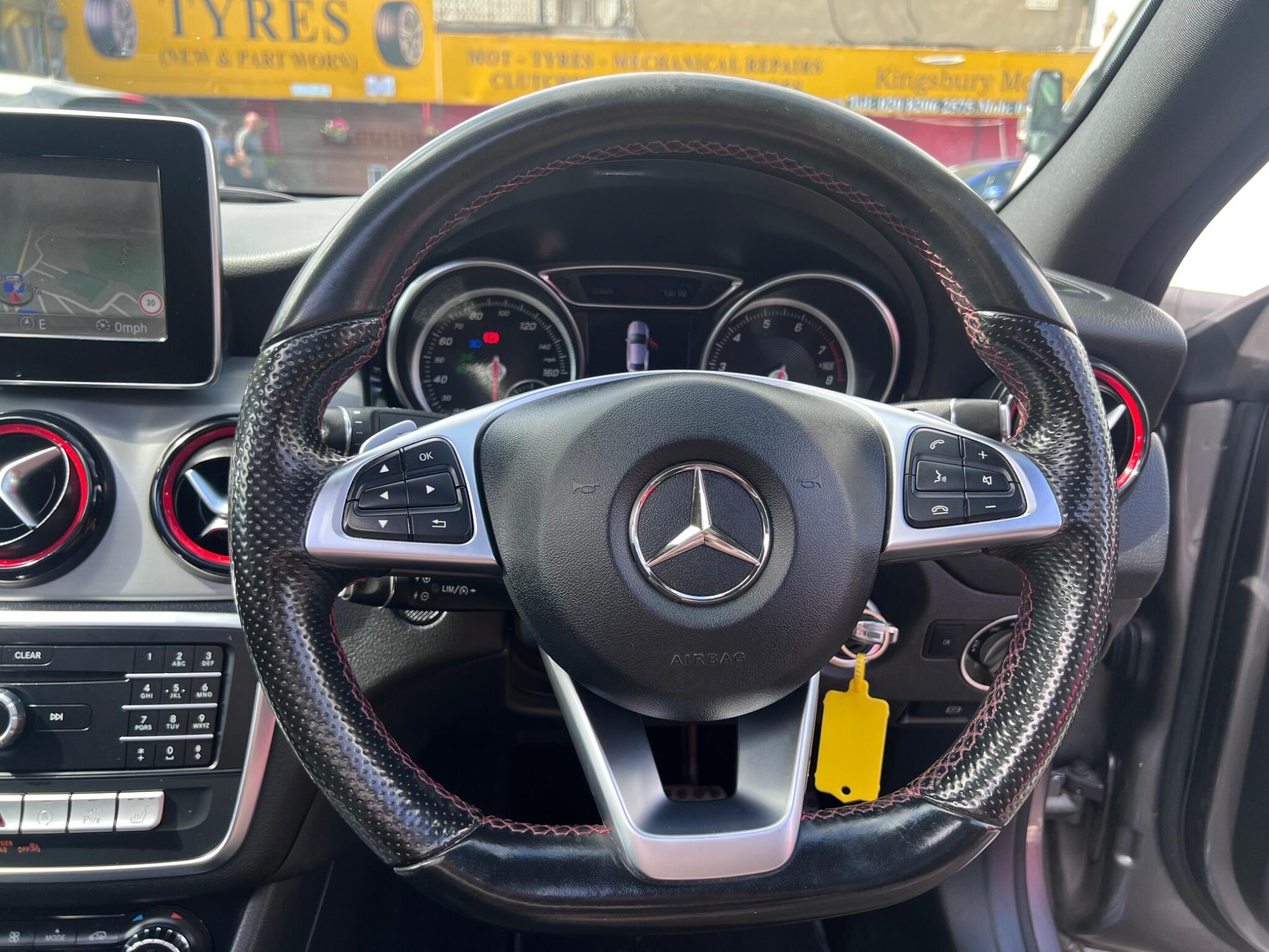 Mercedes-Benz Cla view 19