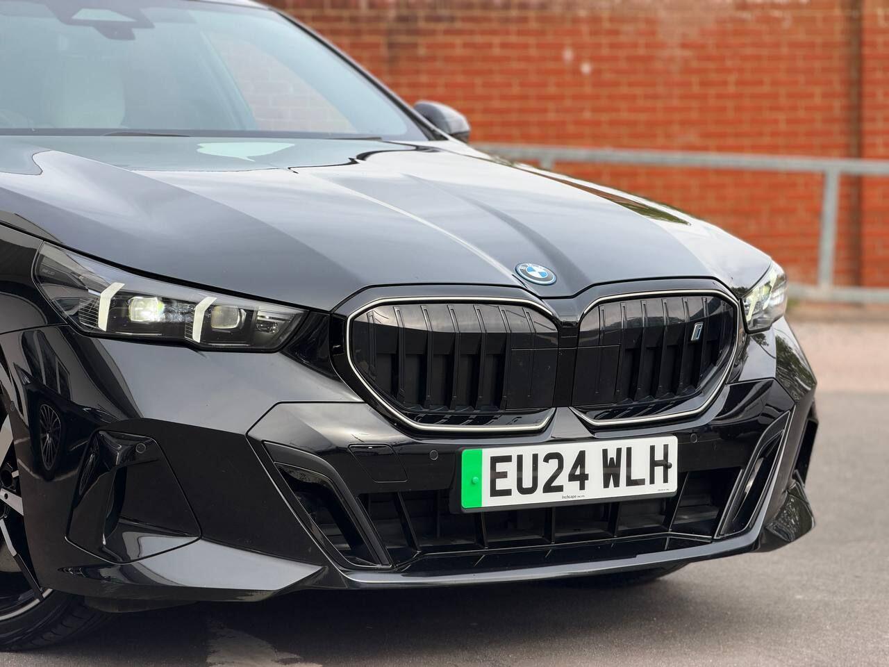 BMW i5 view 65