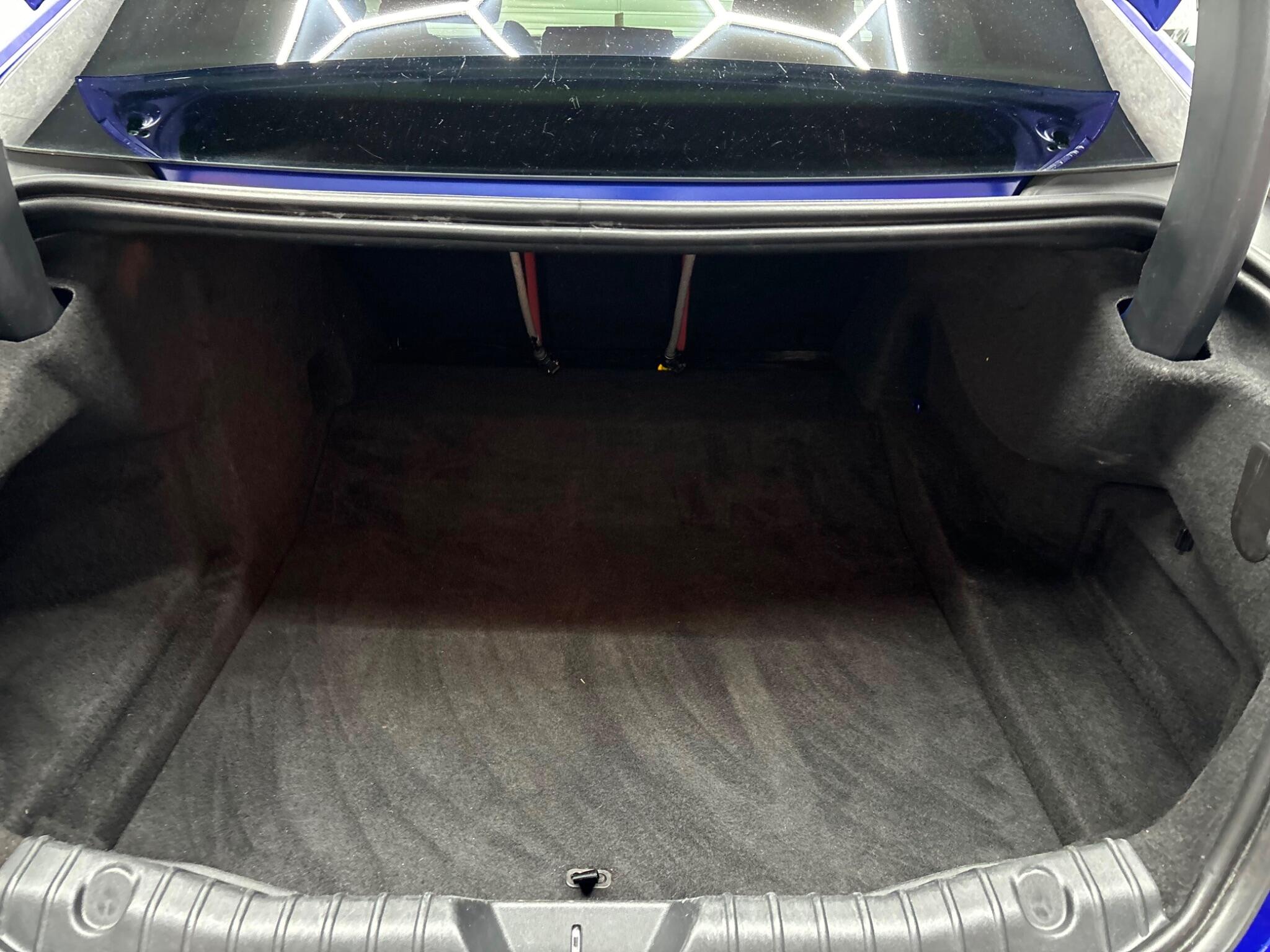 Jaguar XF view 24