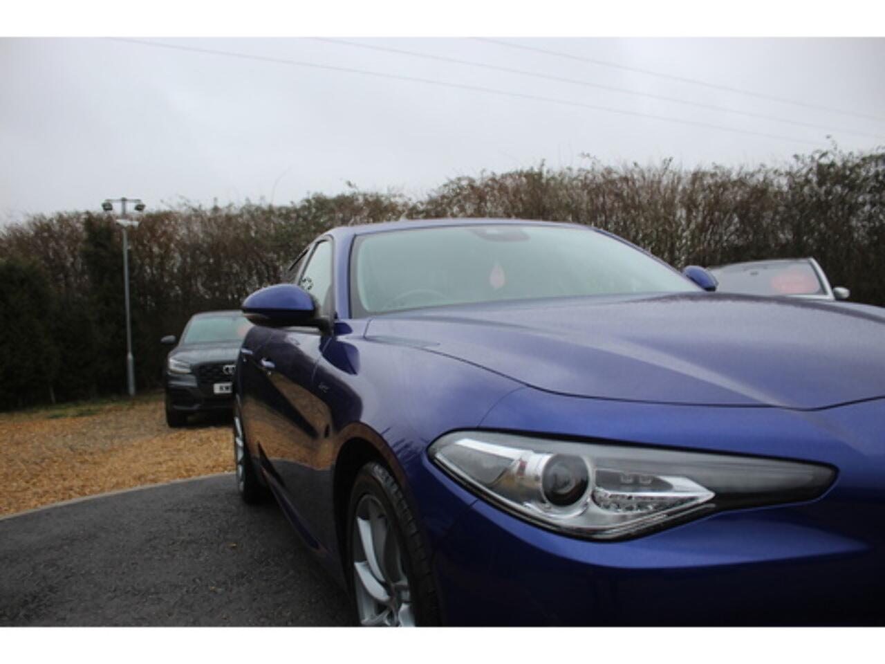 Alfa Romeo Giulia view 51