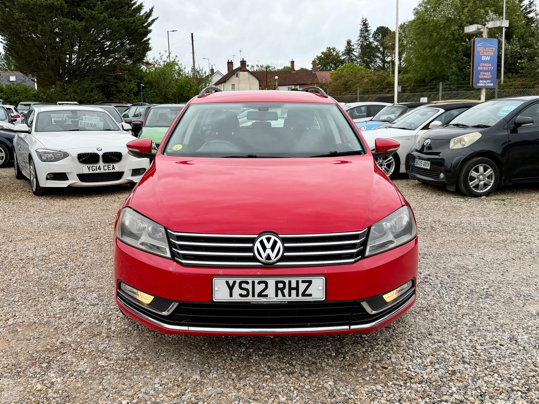 Volkswagen Passat view 4