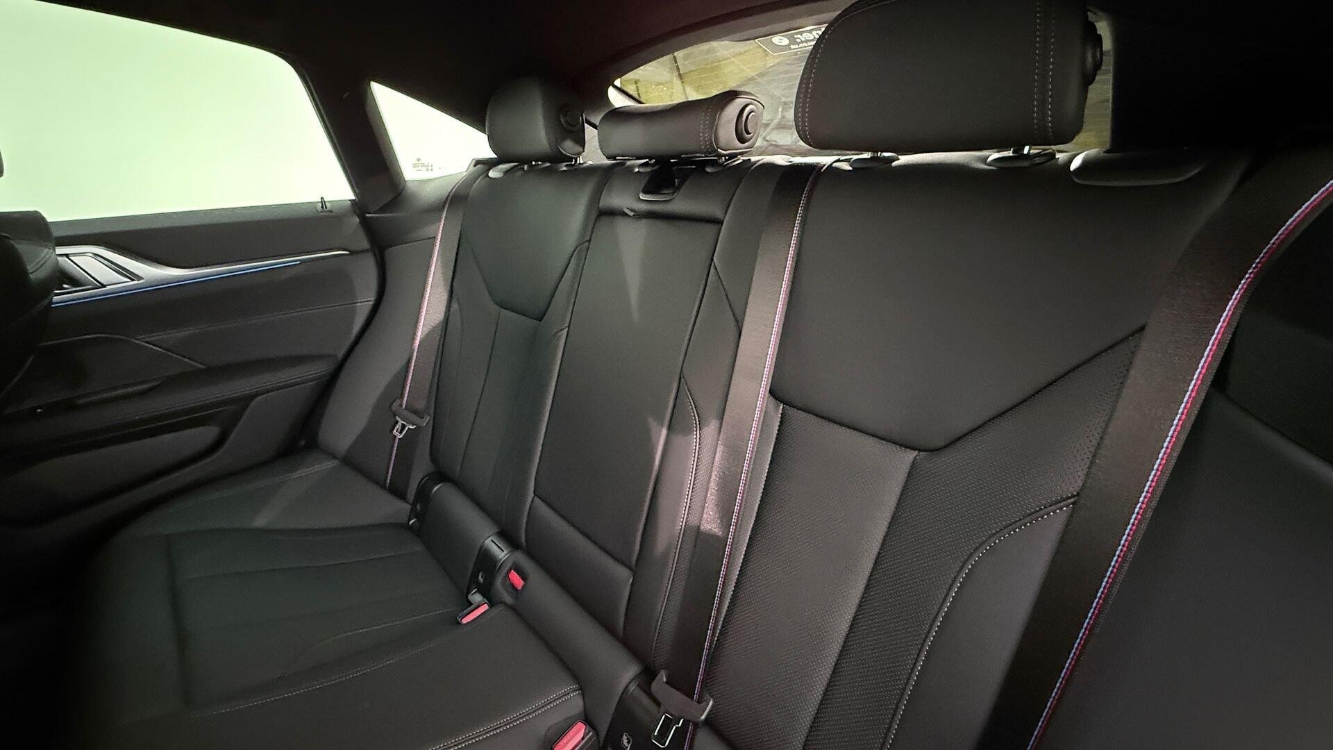 BMW I4 view 12