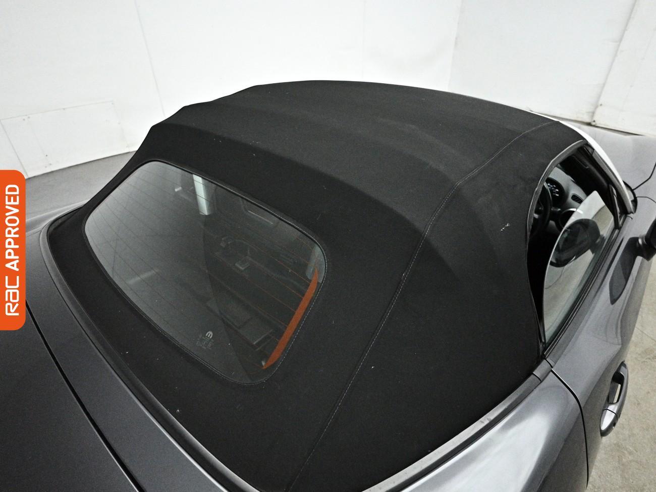 Fiat 124 Spider view 24