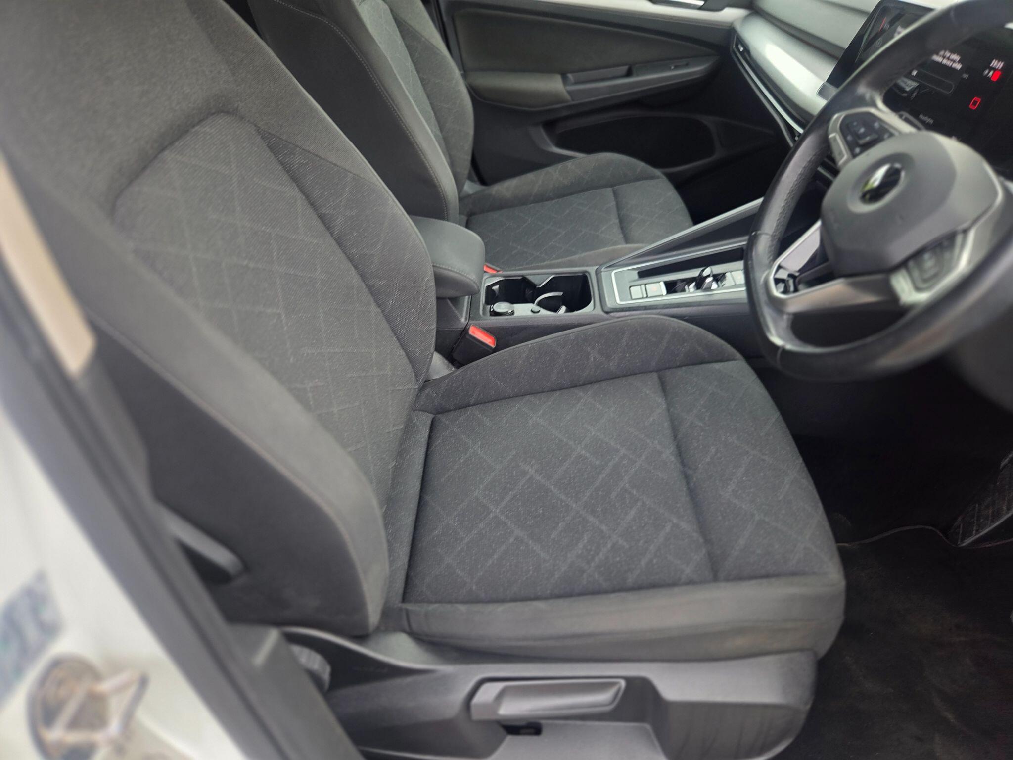 Volkswagen Golf view 18