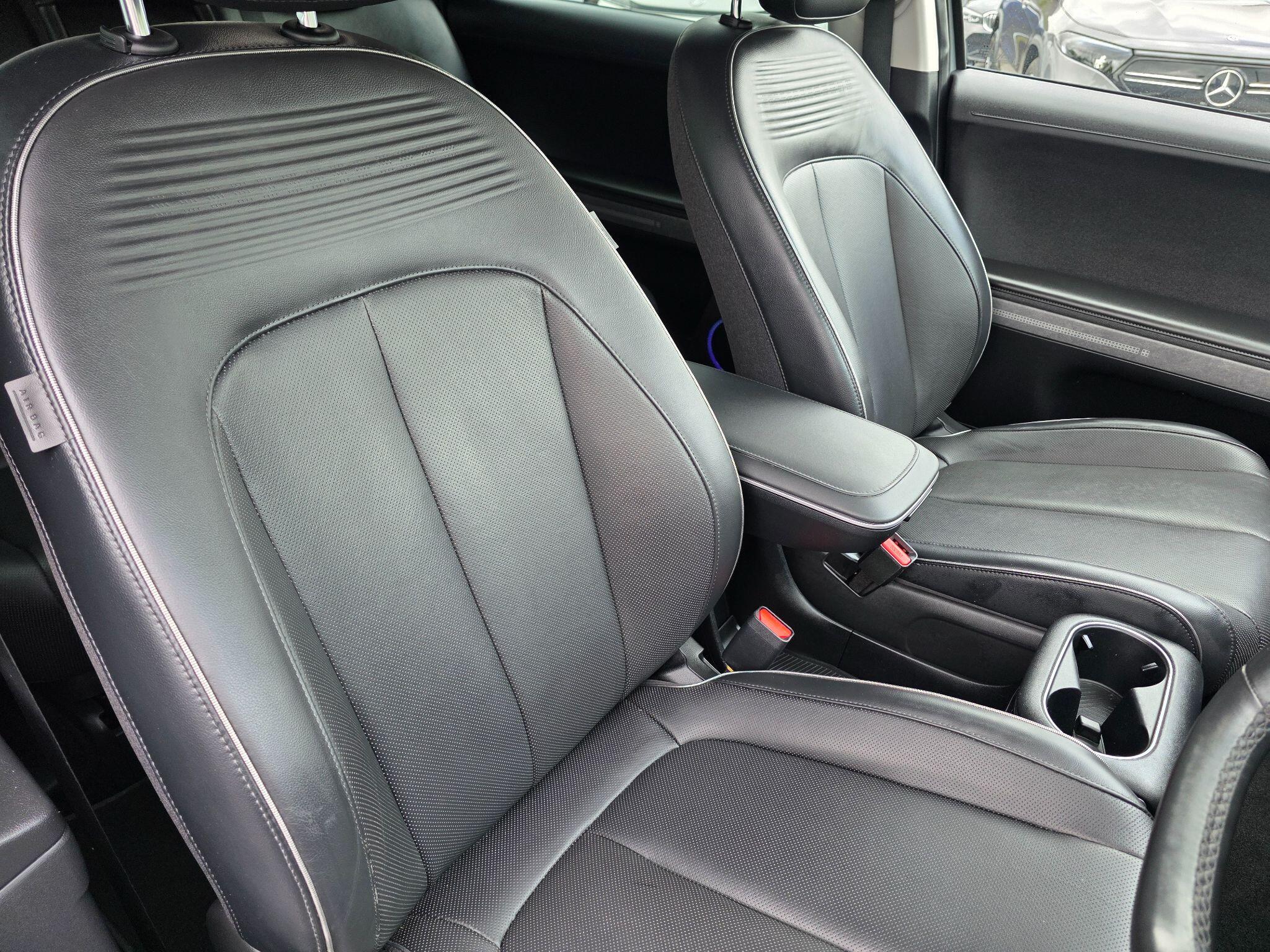 Hyundai Ioniq 5 view 11
