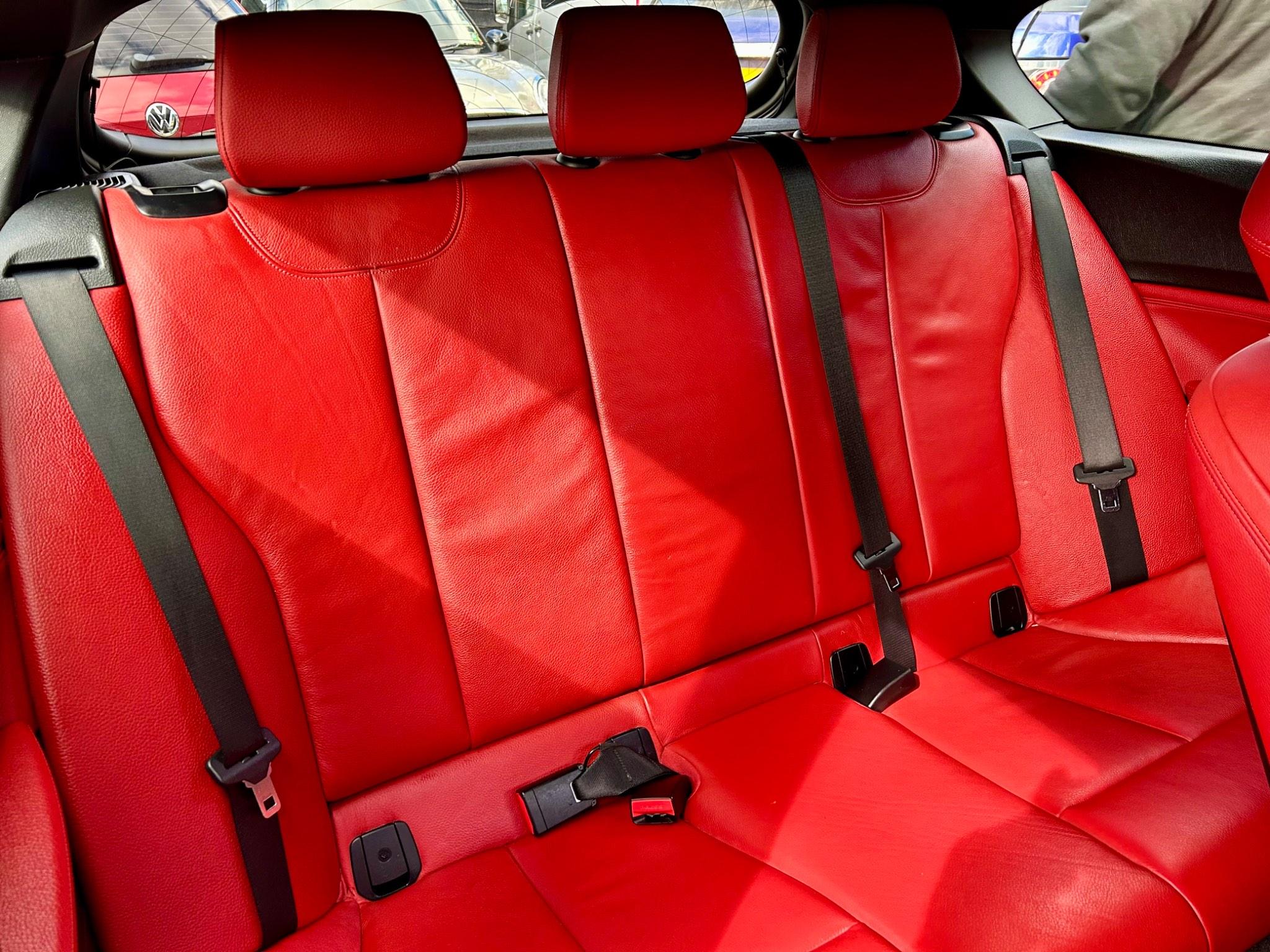 BMW 1 Series view 18