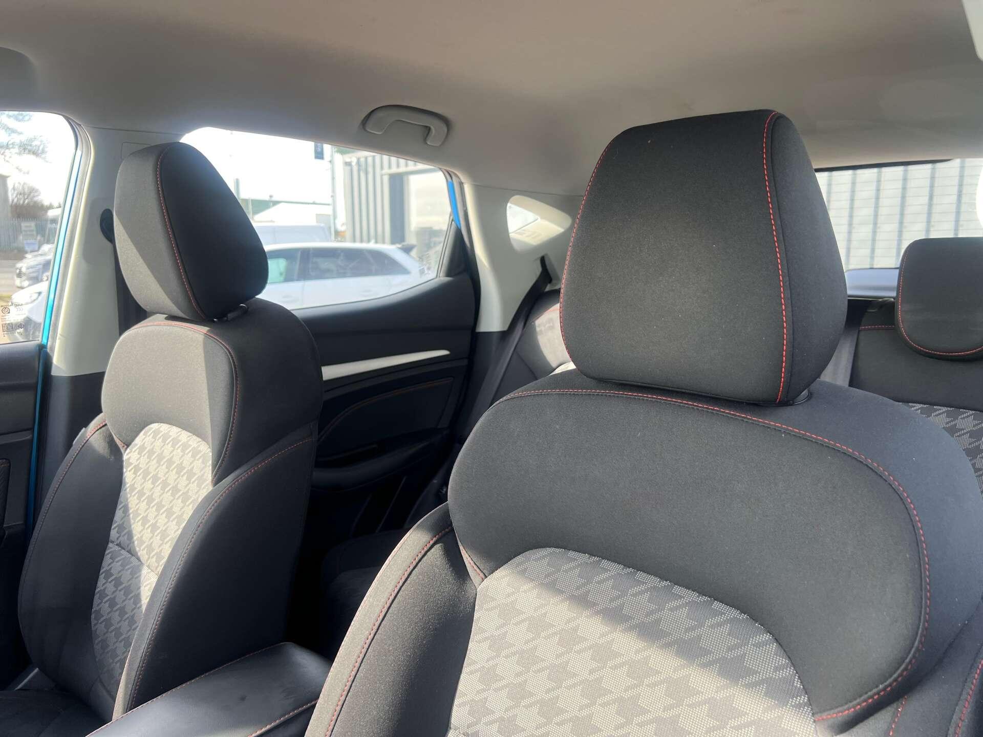 MG ZS view 41