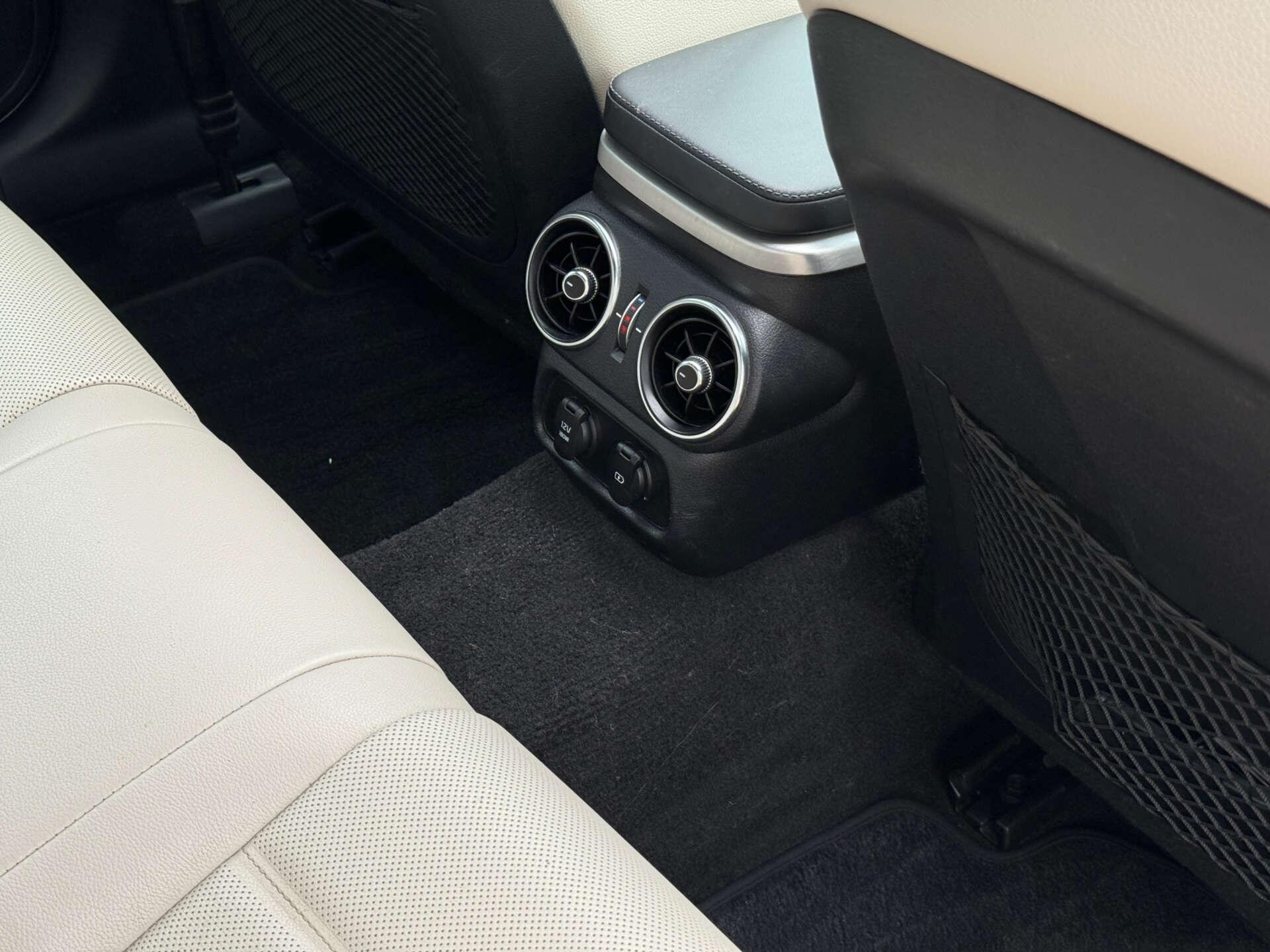 Kia Stinger view 26