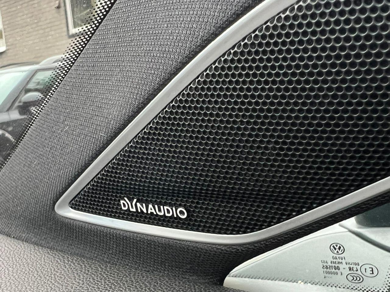 Volkswagen Golf view 24