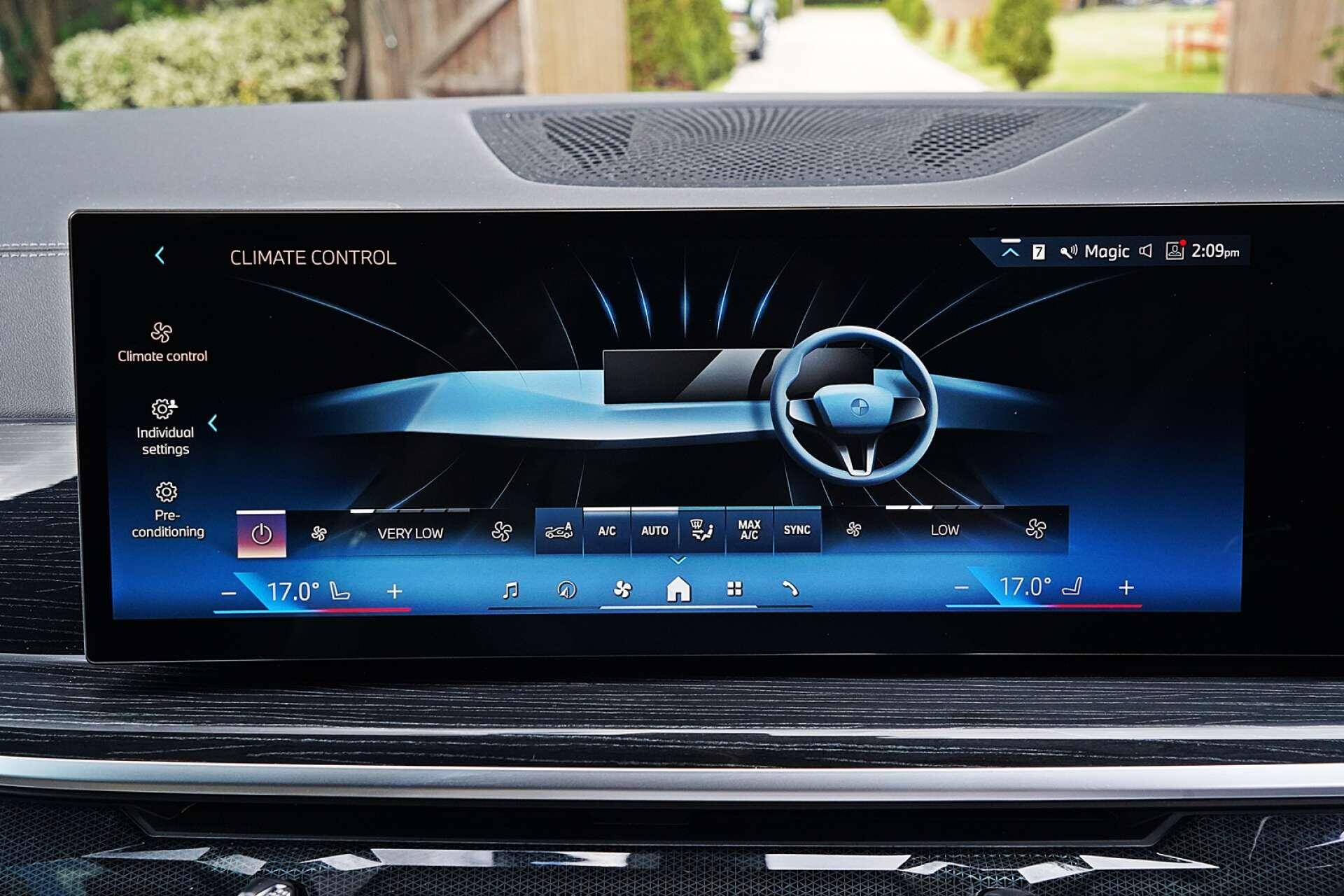 BMW X5 view 25