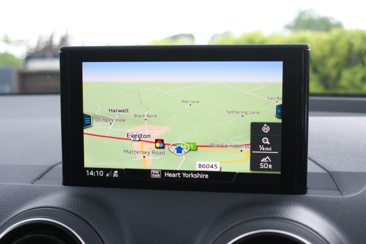Audi SQ2 view 57