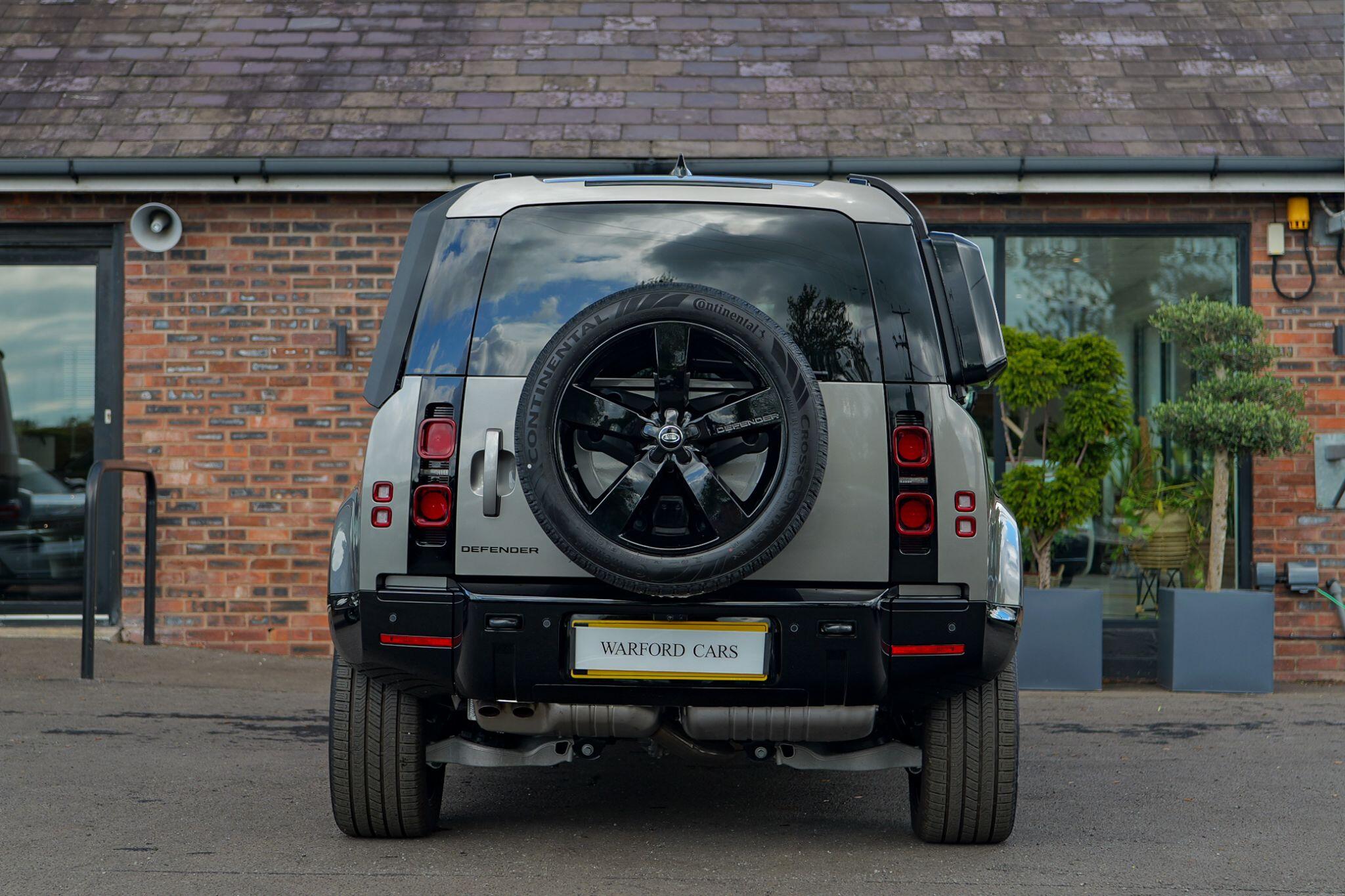 Land Rover Defender view 5