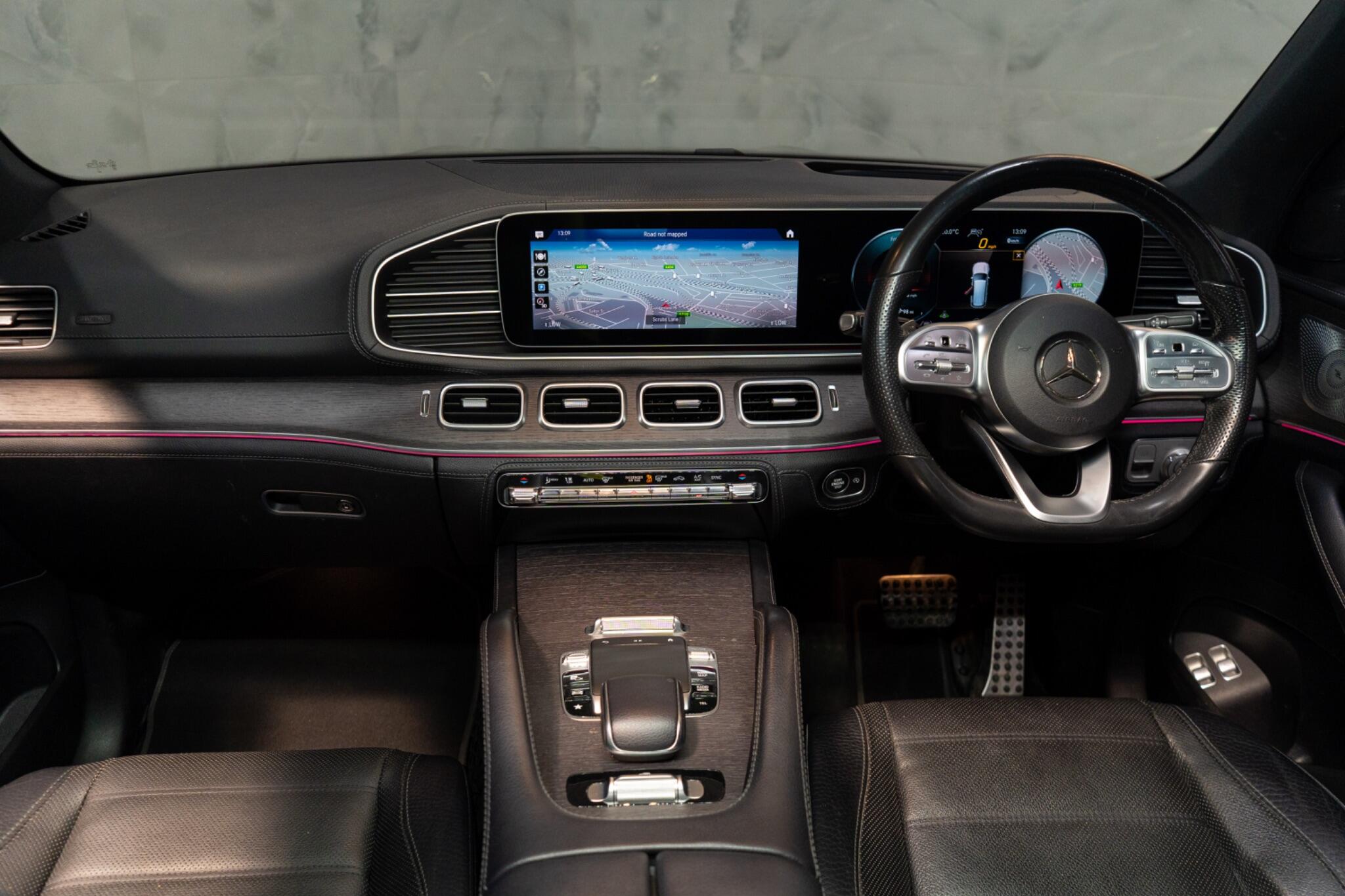 Mercedes-Benz GLS view 12
