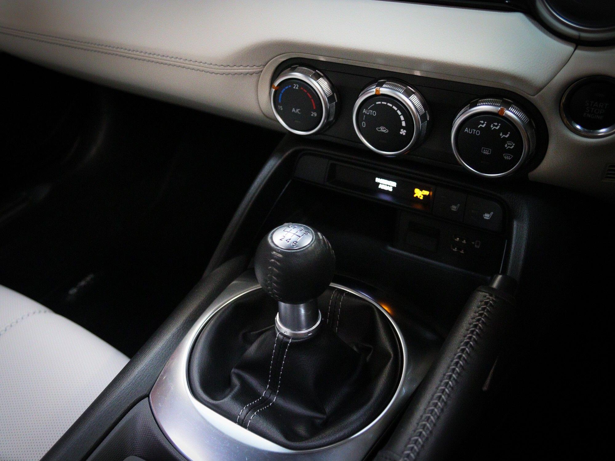 Mazda MX-5 view 43
