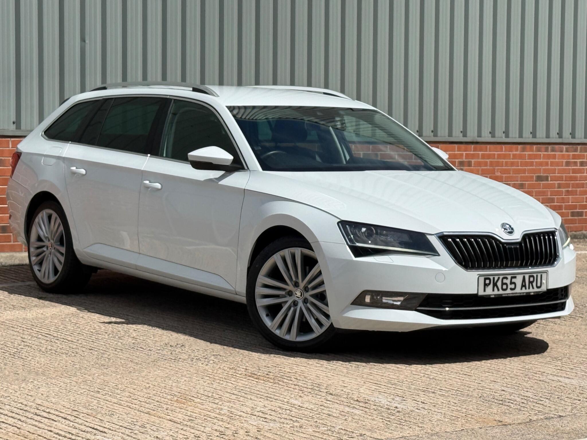 Skoda Superb main image