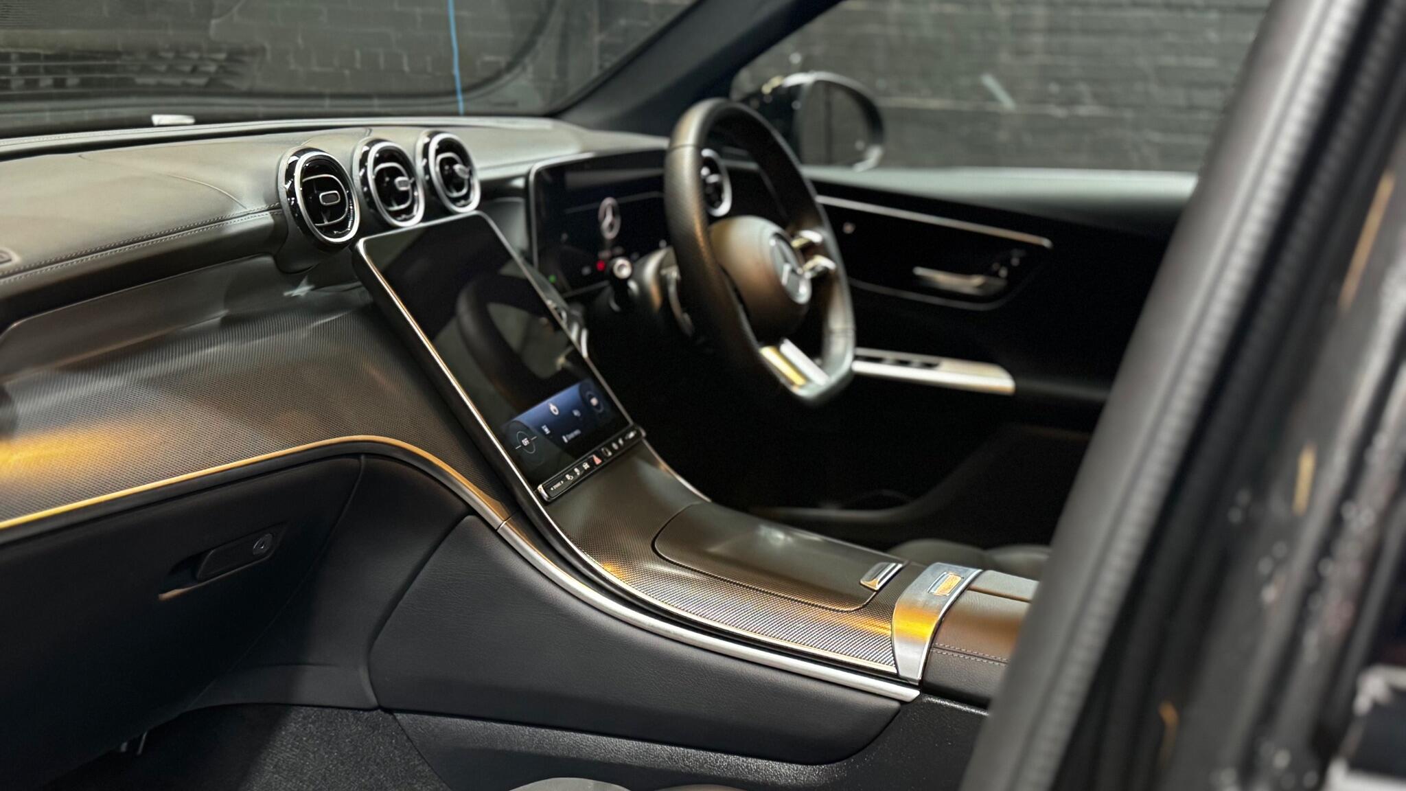 Mercedes-Benz GLC view 51