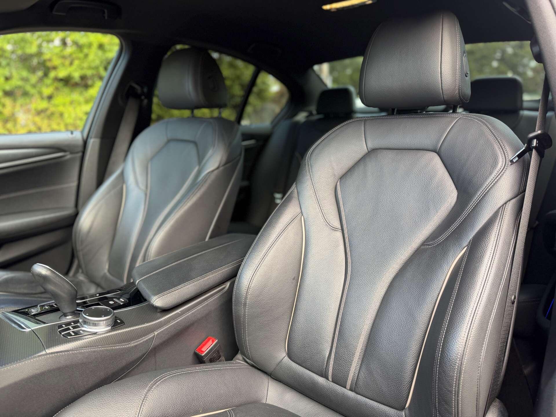 BMW 5 Series view 27