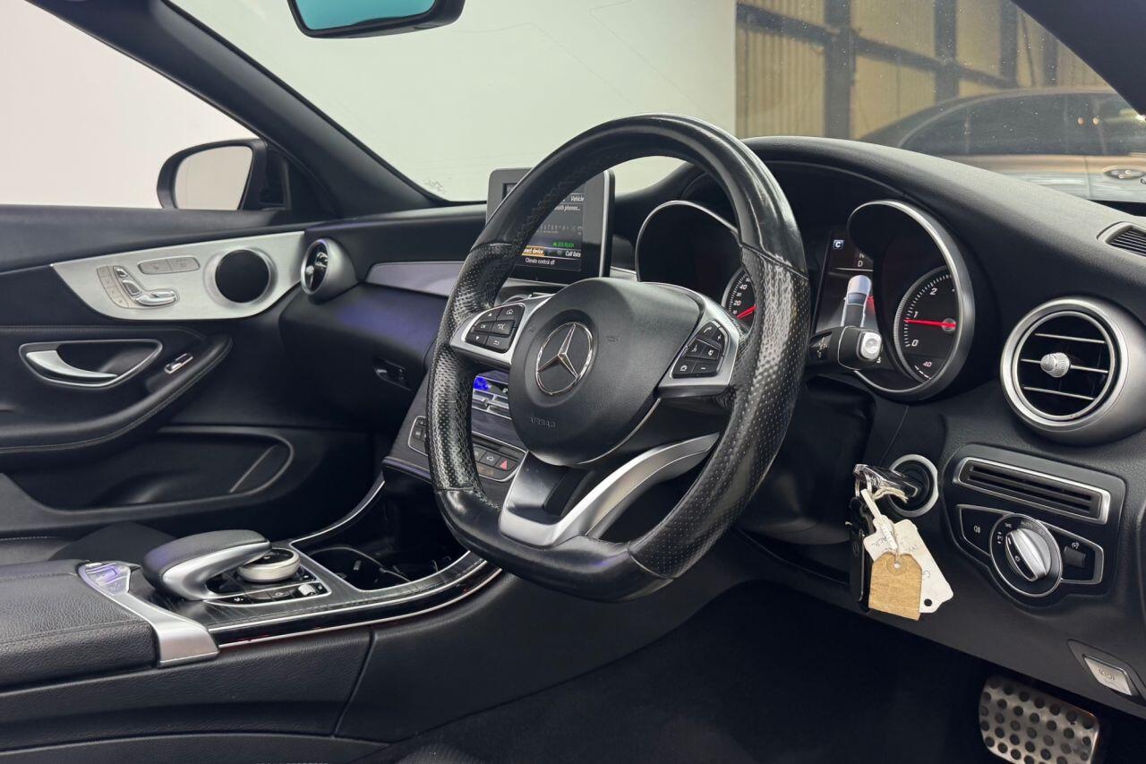 Mercedes-Benz C-Class view 19