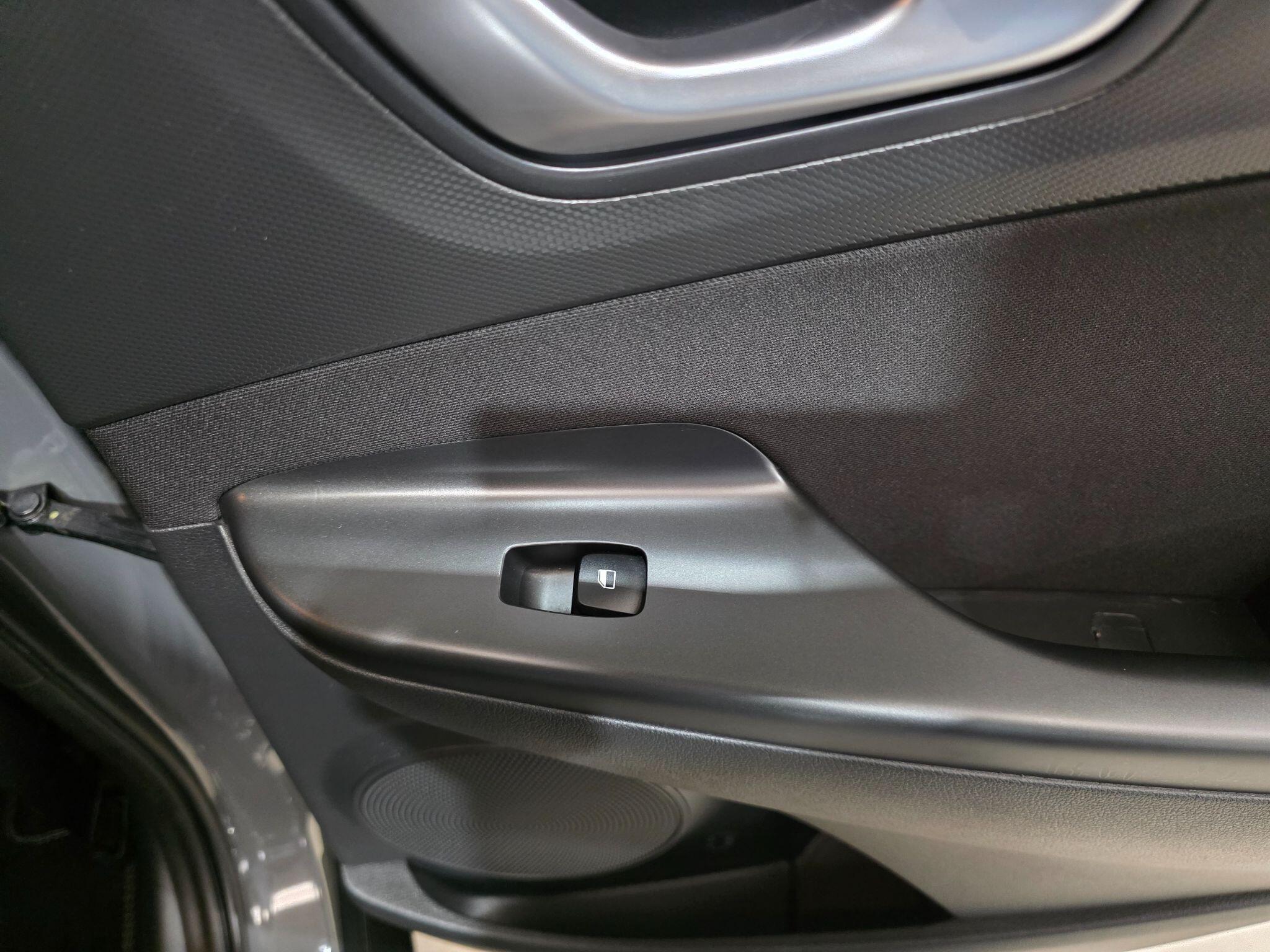 Hyundai Kona view 20