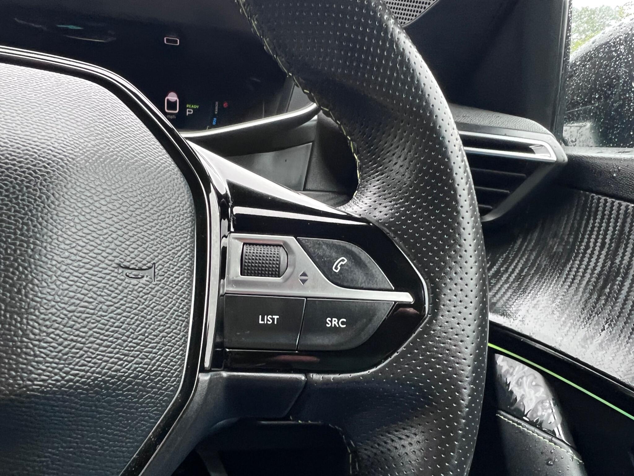 Peugeot E-208 view 29