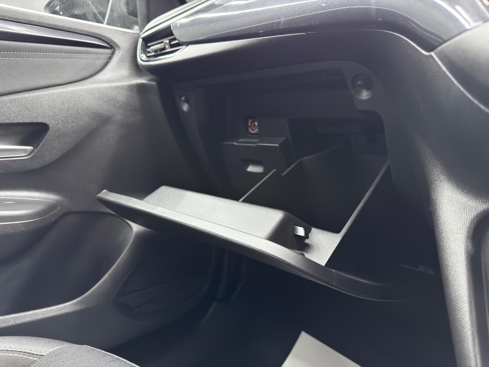 Vauxhall Corsa view 33