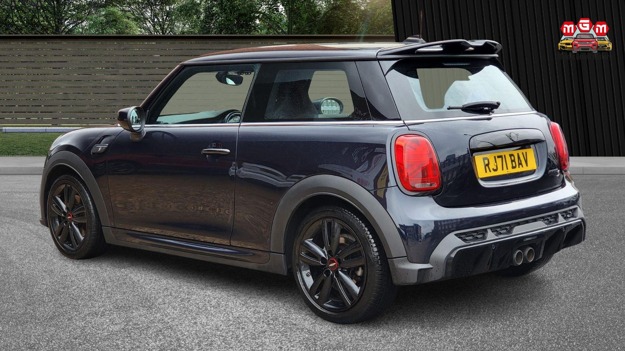 Mini Hatch view 4