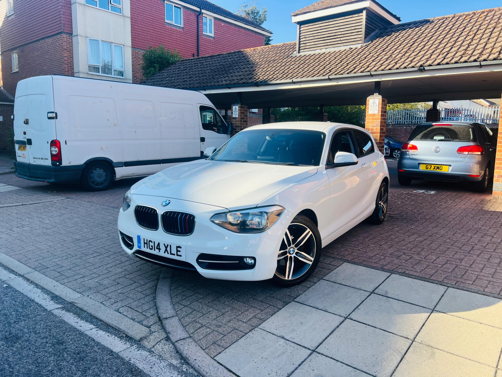 BMW 1 Series view 3