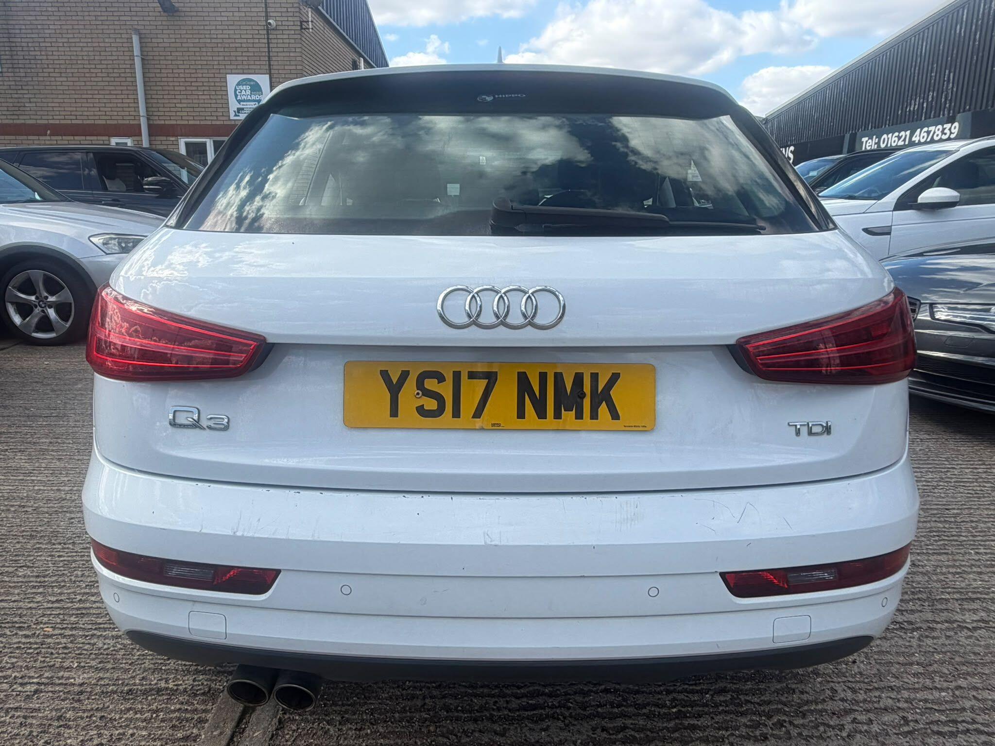 Audi Q3 view 4