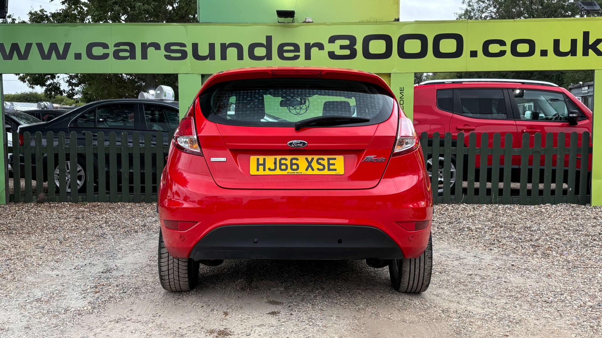 Ford Fiesta view 5