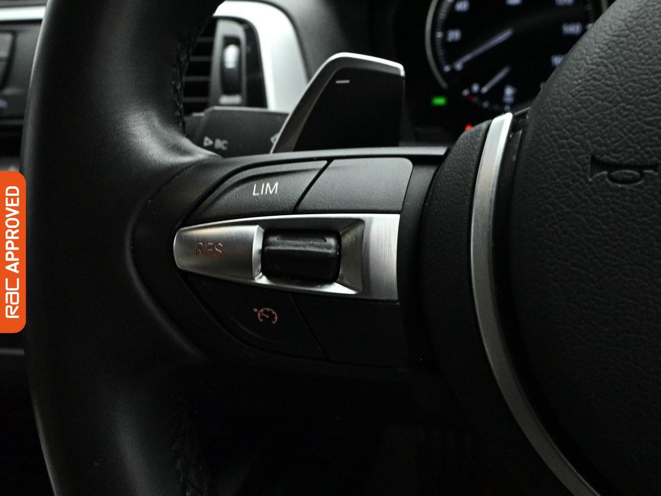 BMW 1 Series view 26