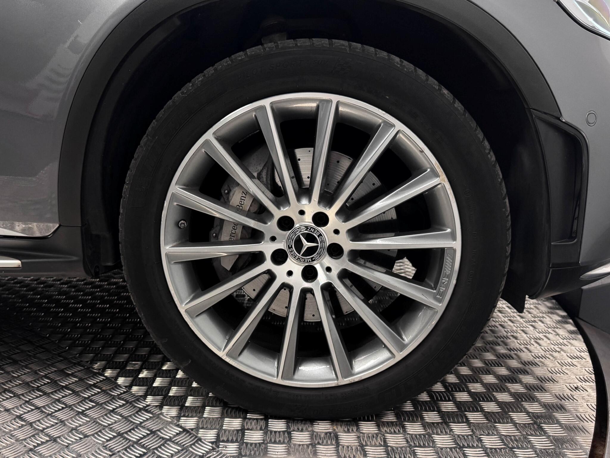 Mercedes-Benz GLC view 63