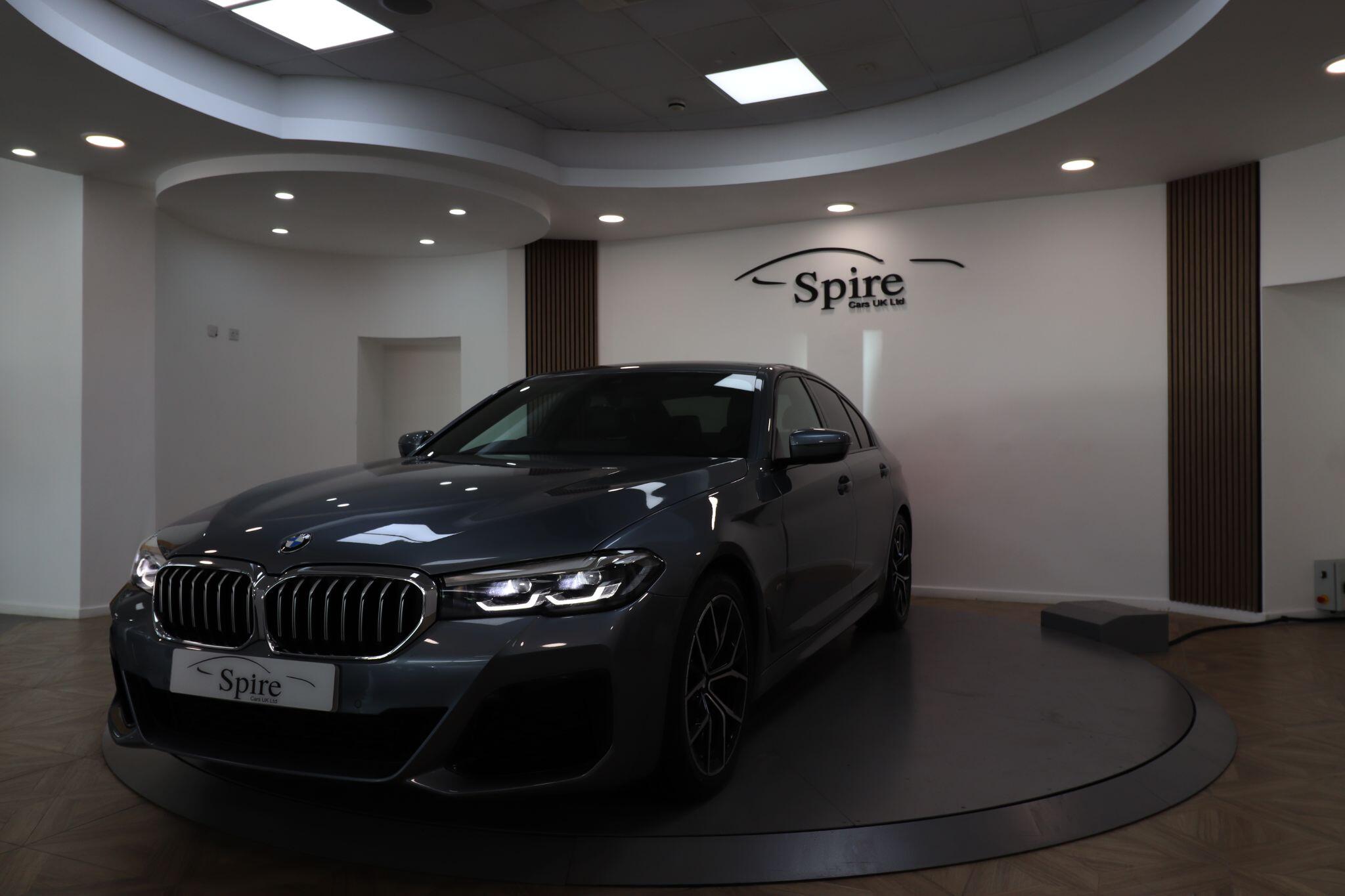BMW 5 Series view 43