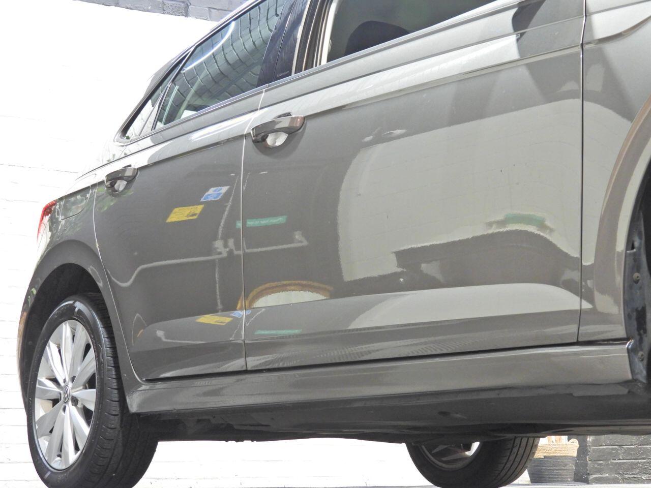 Volkswagen Polo view 13