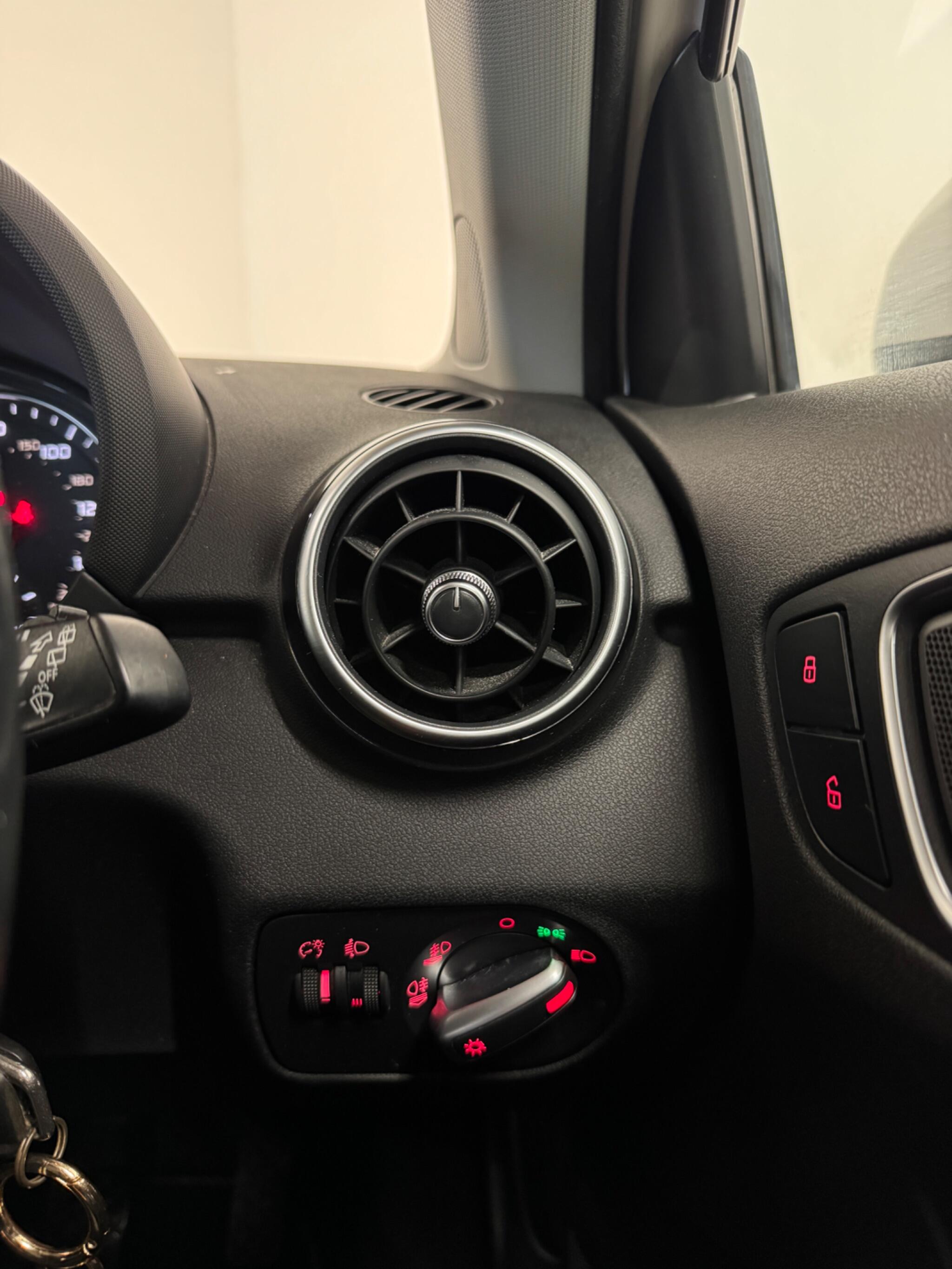 Audi A1 view 25