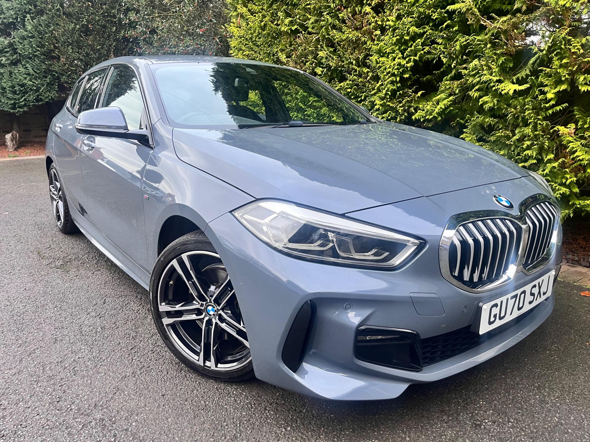 BMW 1 Series view 22