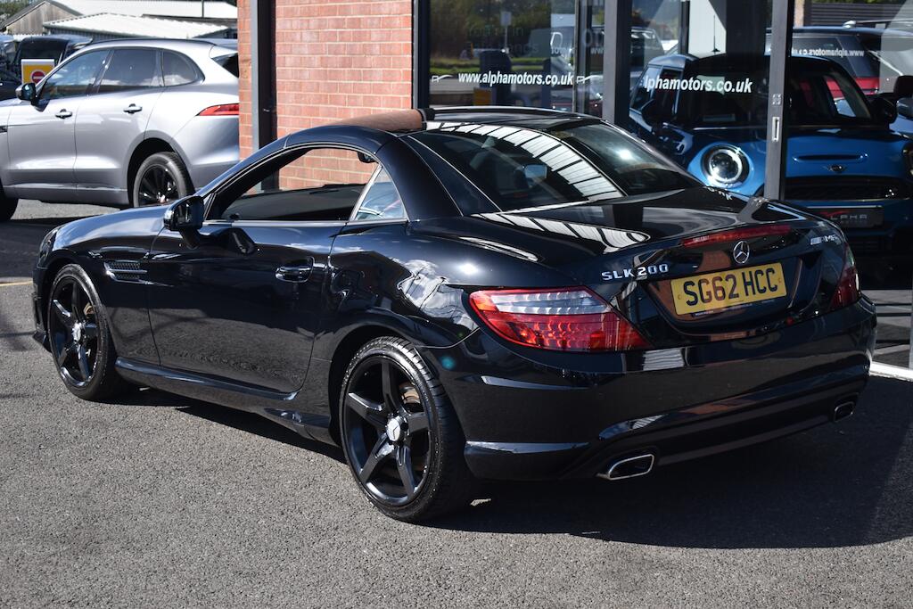 Mercedes-Benz SLK view 21