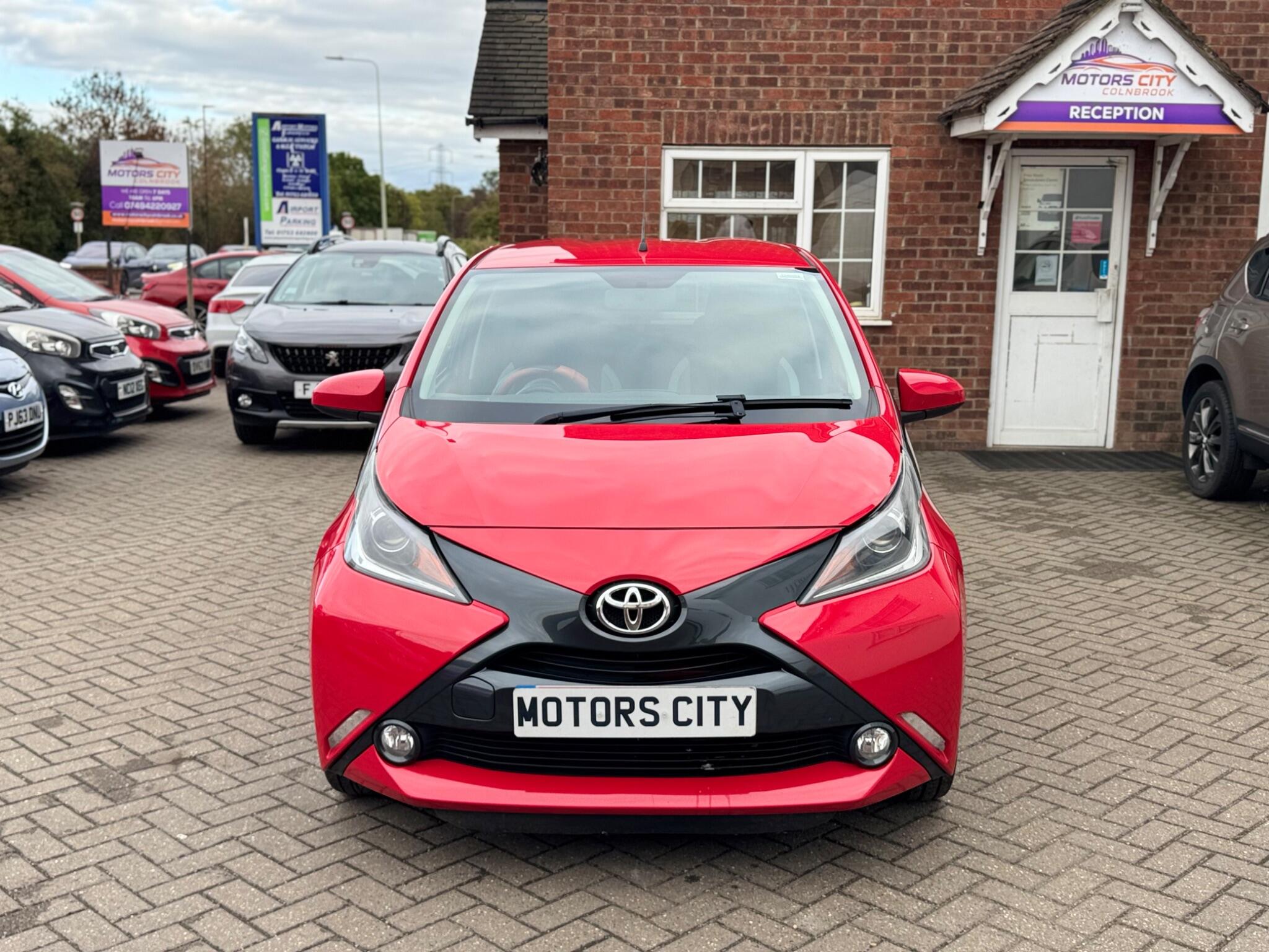 Toyota Aygo view 3