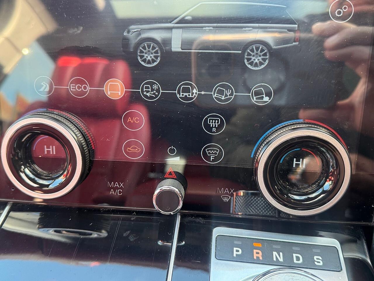Land Rover Range Rover view 25